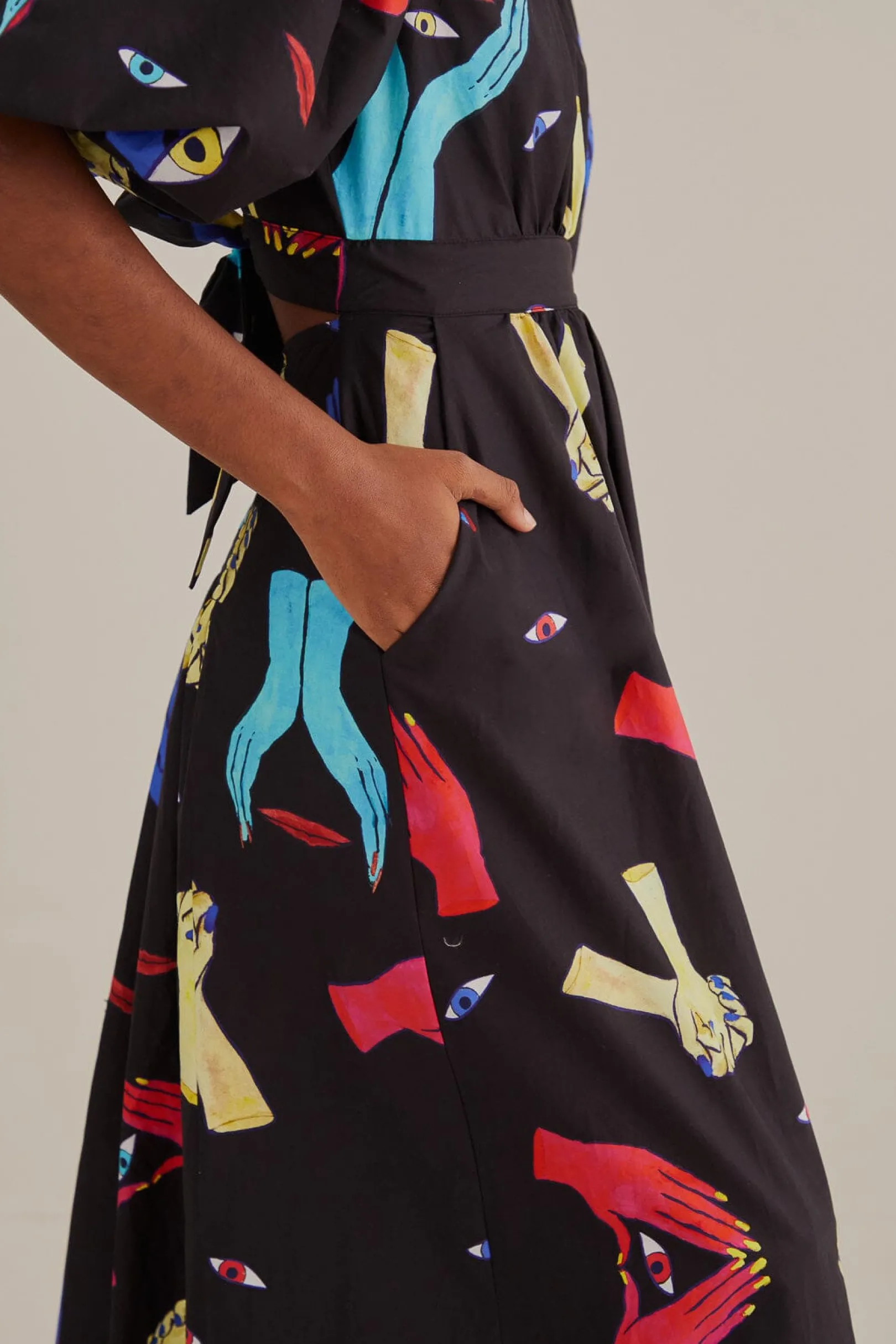 FARM Rio BLACK COLORFUL TOGETHER SHORT SLEEVE MIDI DRESS Cheap