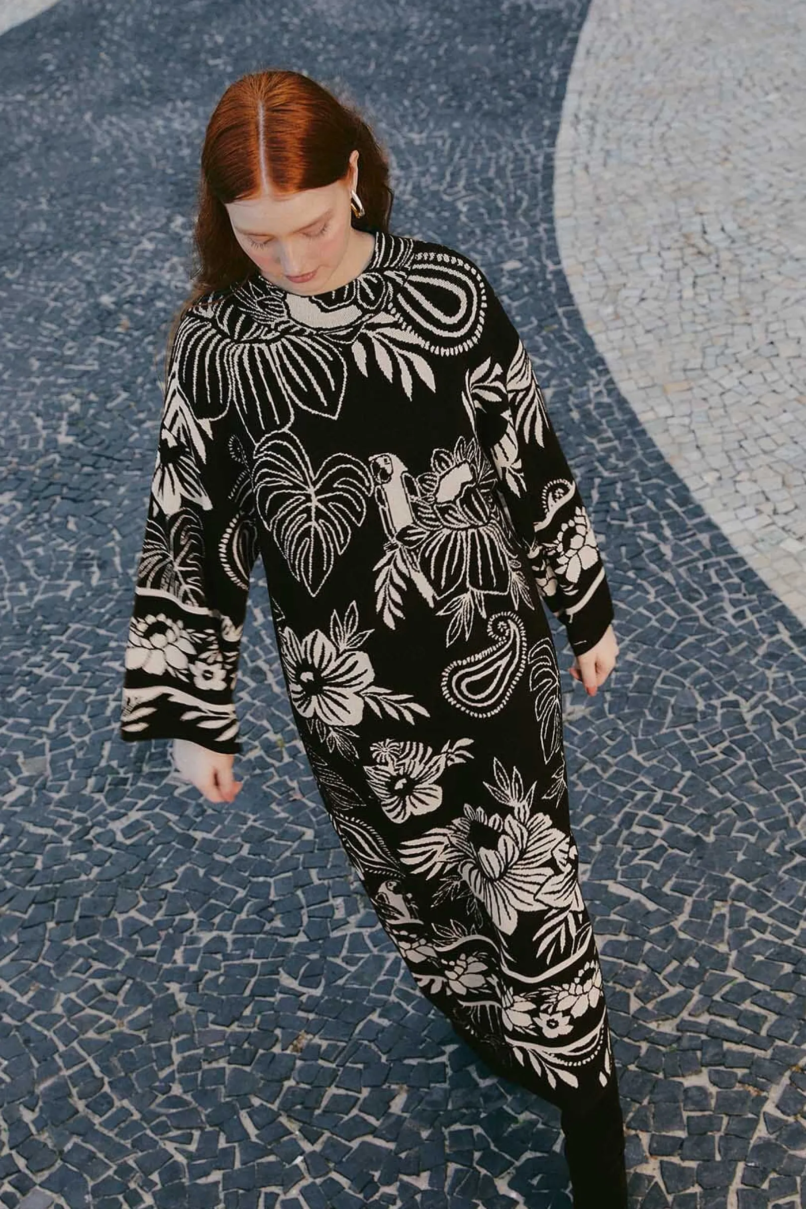 FARM Rio BLACK PAISLEY BLOOM KNIT DRESS Online