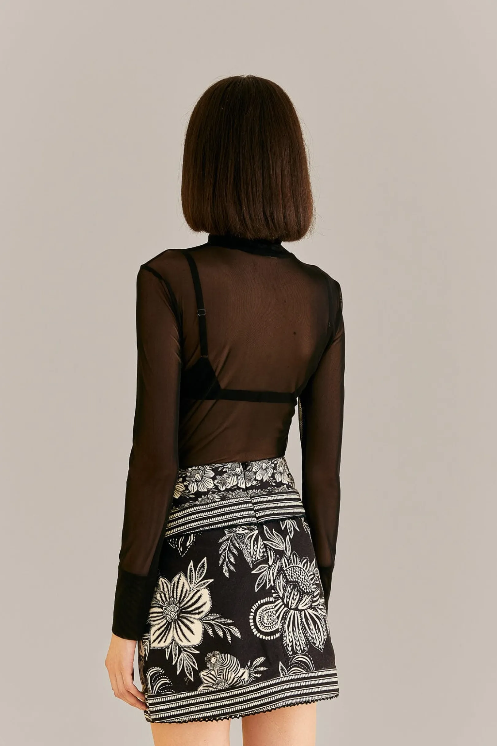 FARM Rio BLACK PAISLEY BLOOM MINI SKIRT Outlet