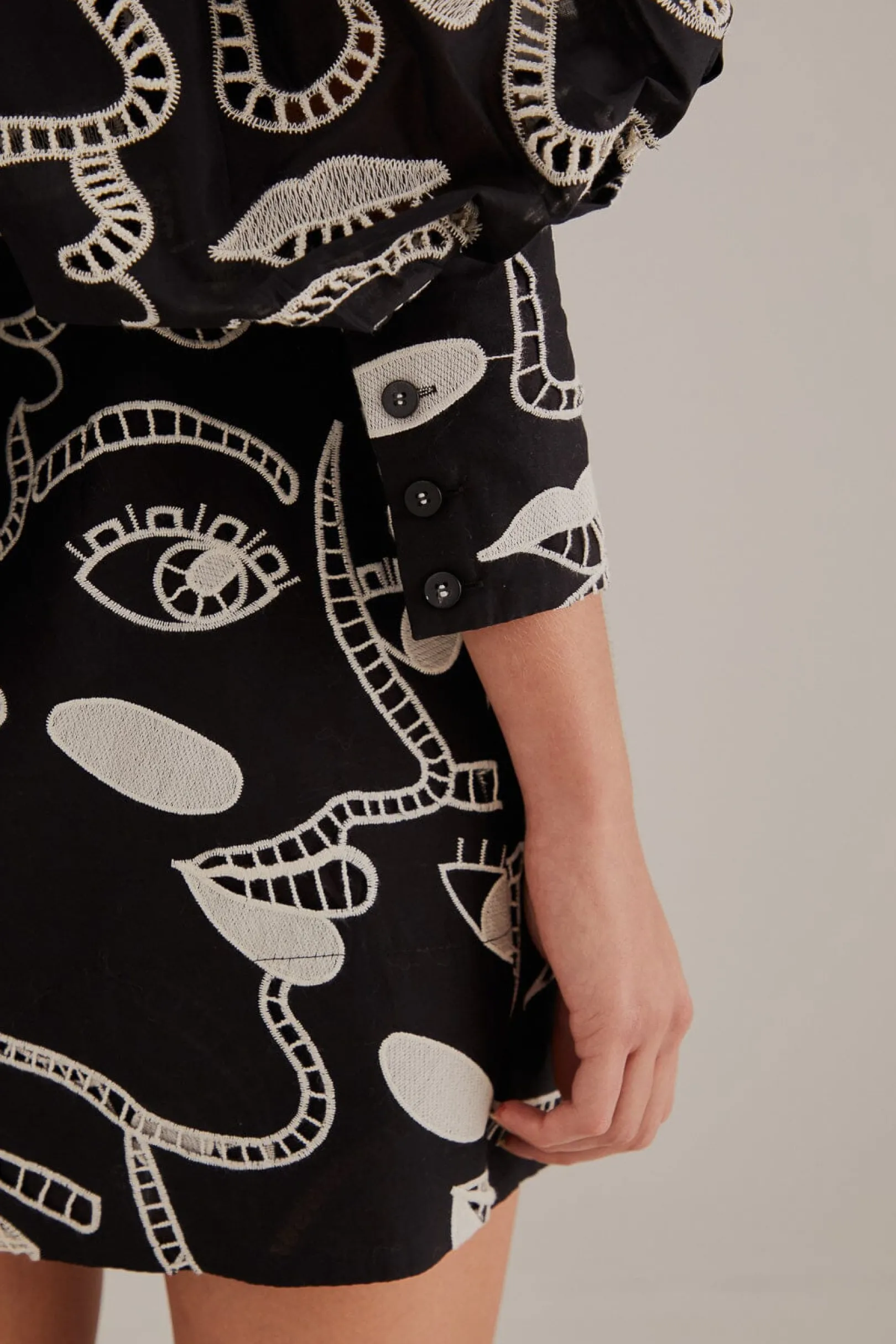 FARM Rio BLACK RICHELIEU FACES MINI DRESS Online