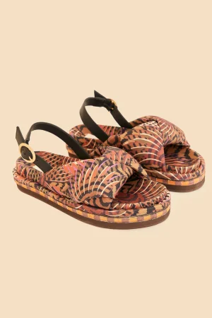 FARM Rio CARAMEL MACAWMOUFLAGE PUFFY FLAT SANDAL New