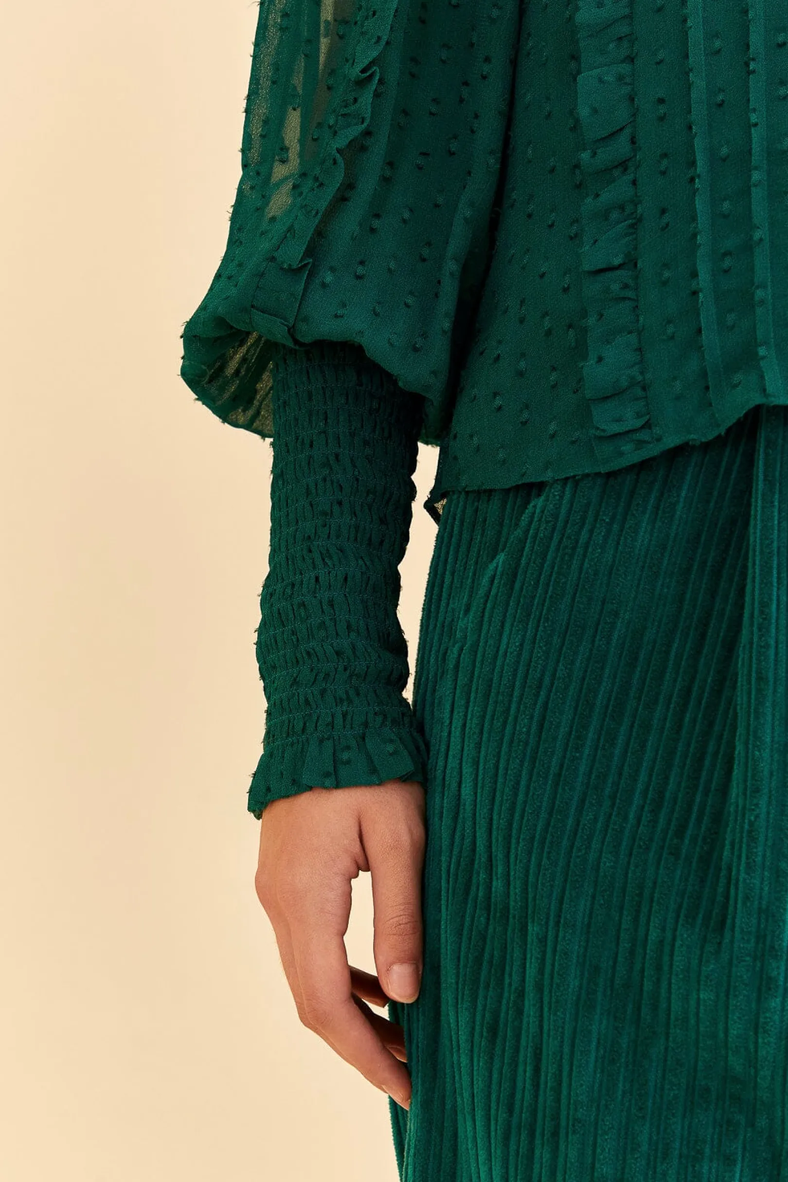FARM Rio EMERALD RUFFLE LONG SLEEVE BLOUSE Best Sale