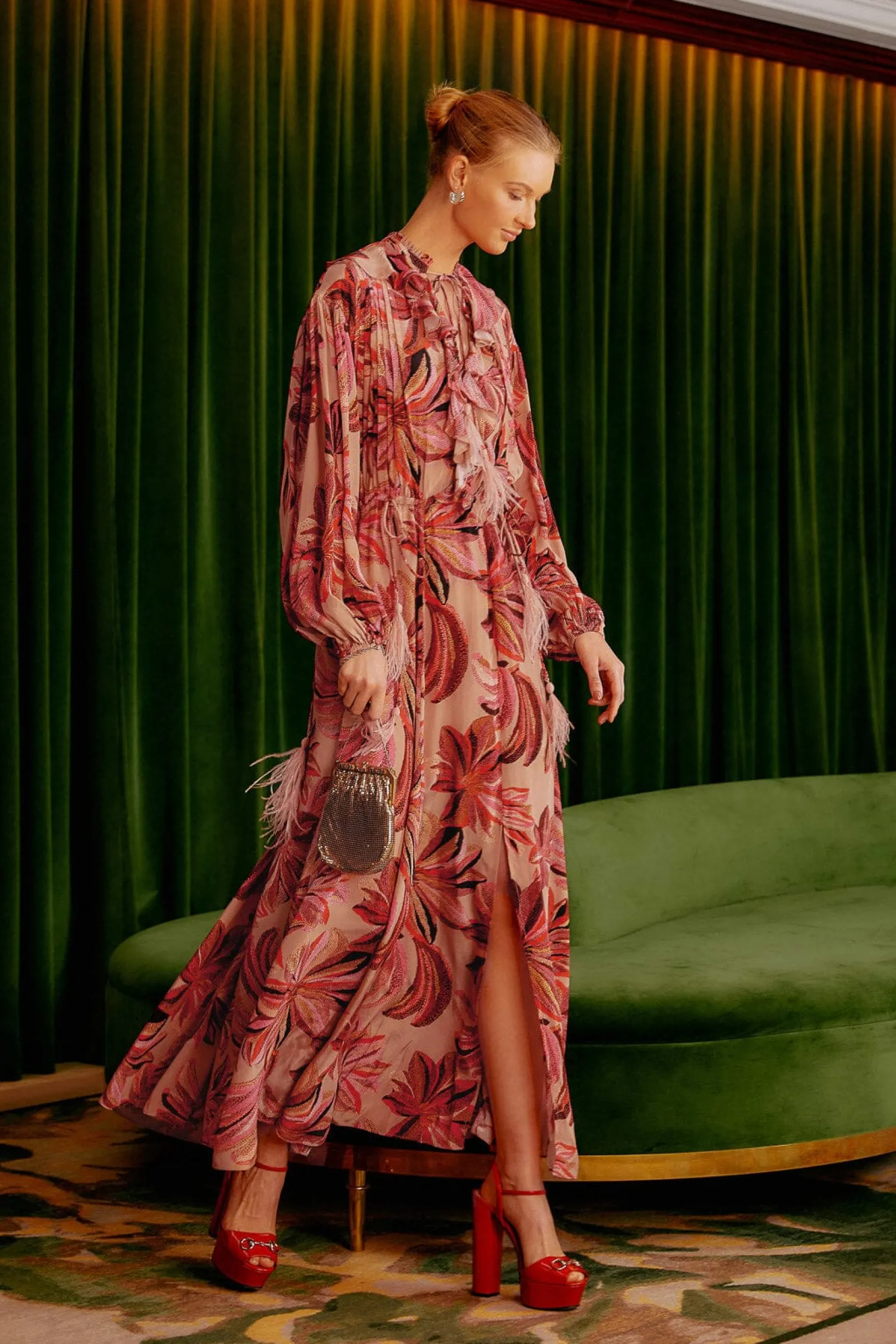 FARM Rio FLORAL TAPESTRY V NECK MAXI DRESS Flash Sale