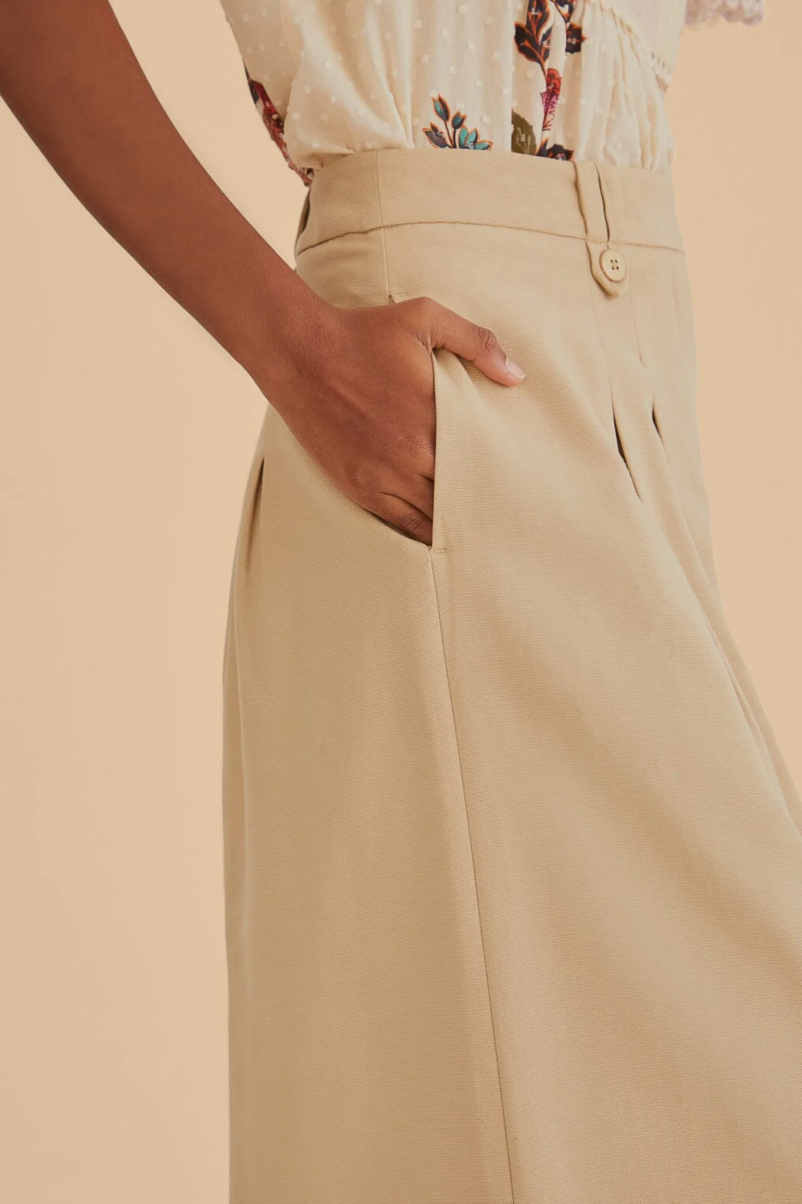 FARM Rio KAKHI HIGH WAIST PANTS Clearance