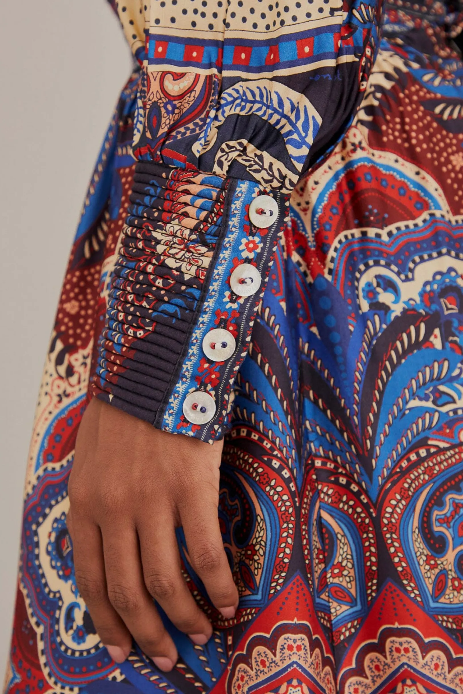 FARM Rio MULTICOLOR ENERGY SCARF CUT-OUT MAXI DRESS Hot