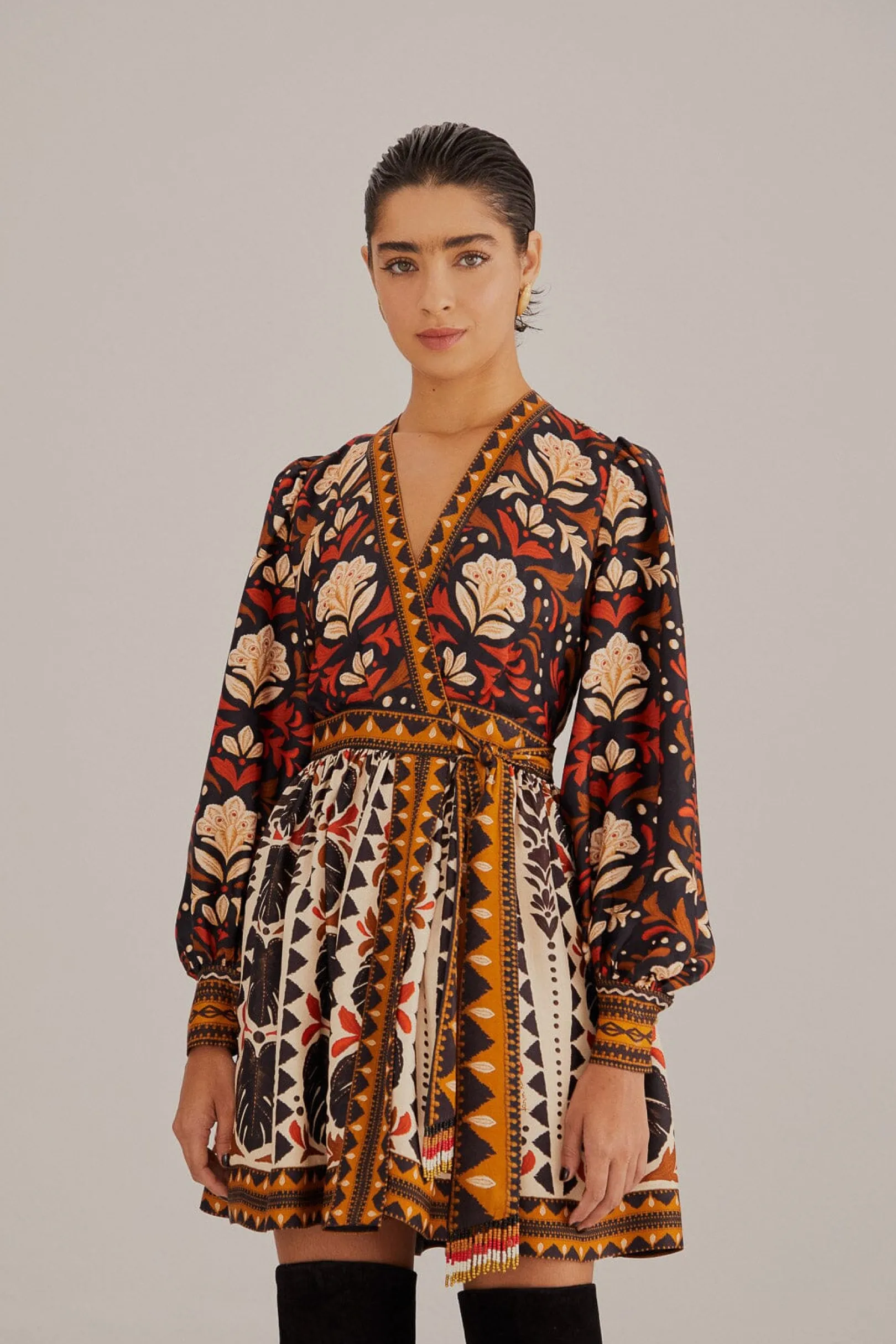FARM Rio MULTICOLOR TAPESTRY GARDEN V NECK MINI DRESS Hot