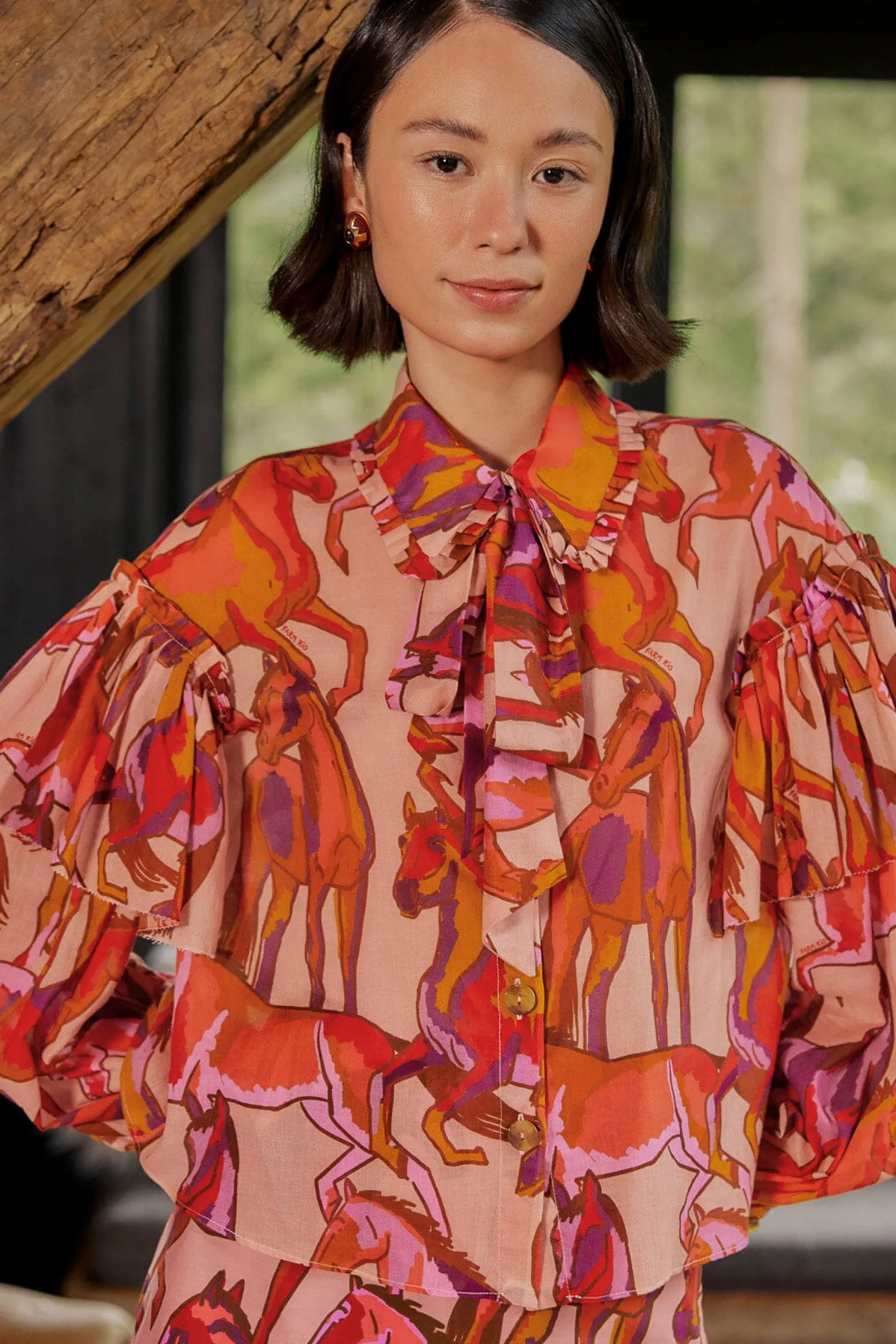 FARM Rio ROSE WILD HORSES BOW NECK TIE BLOUSE Flash Sale