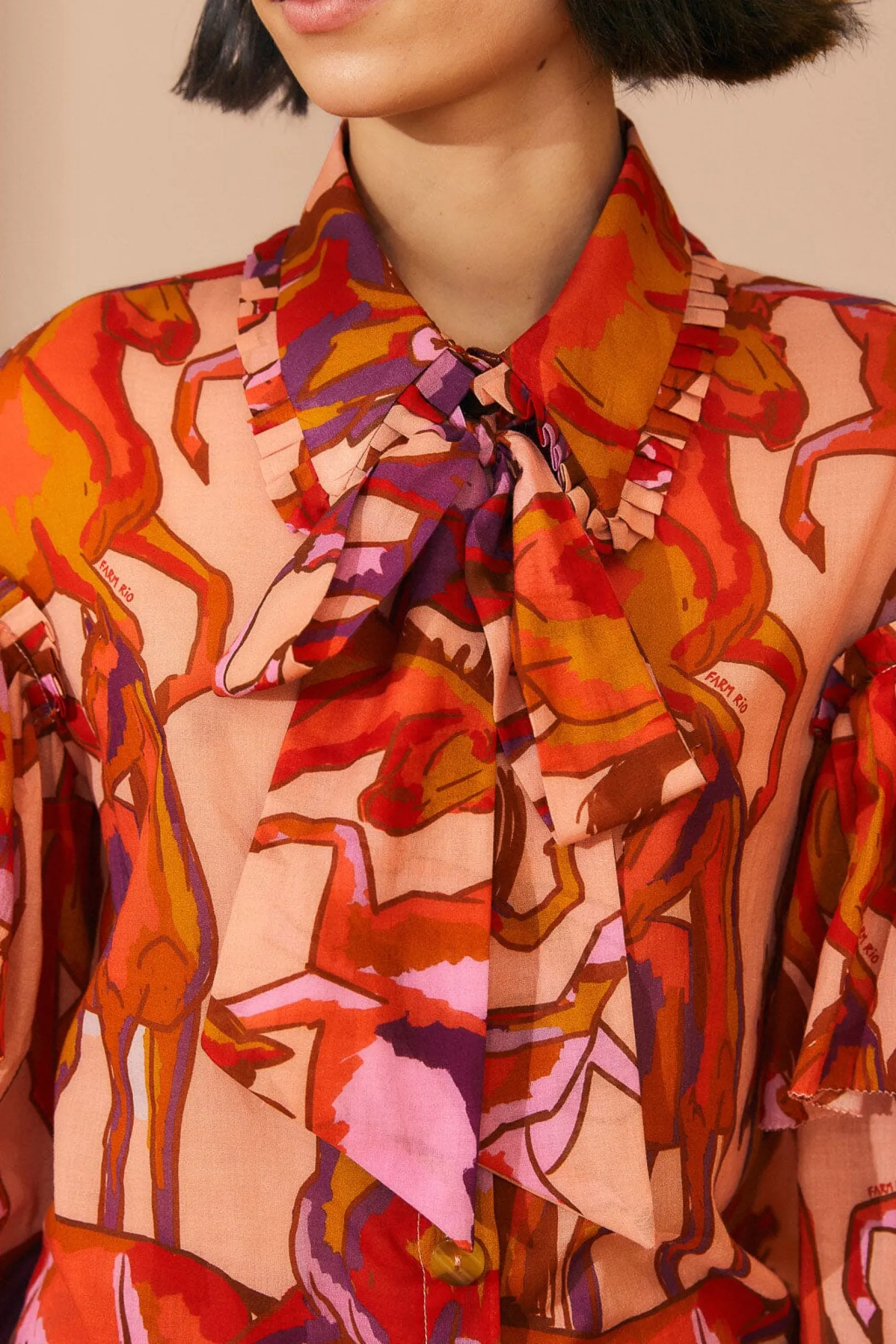 FARM Rio ROSE WILD HORSES BOW NECK TIE BLOUSE Flash Sale