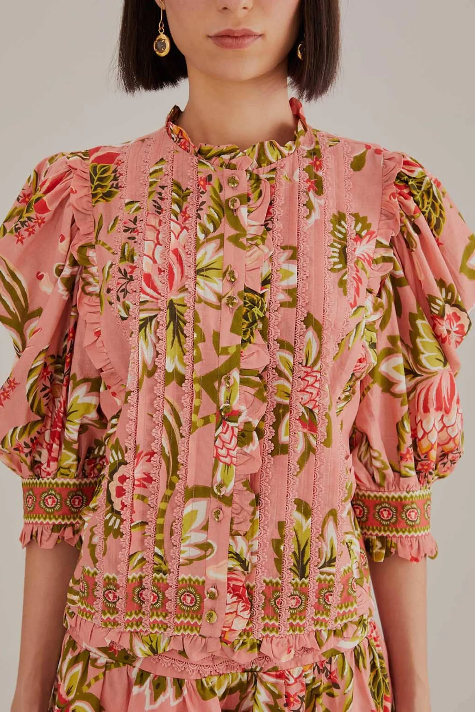 FARM Rio SOFT PINK AURA FLORAL SHORT SLEEVE BLOUSE Cheap